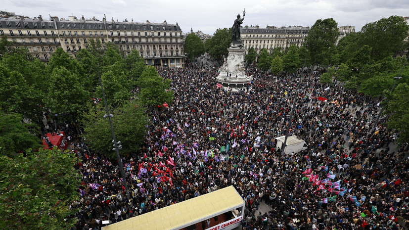 В Париже начались беспорядки на акции против ультраправых партий