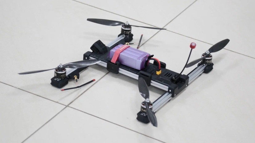 «Свыше 400 успешных боевых применений»: разработчик — о возможностях и модернизации FPV-дрона «Велес»