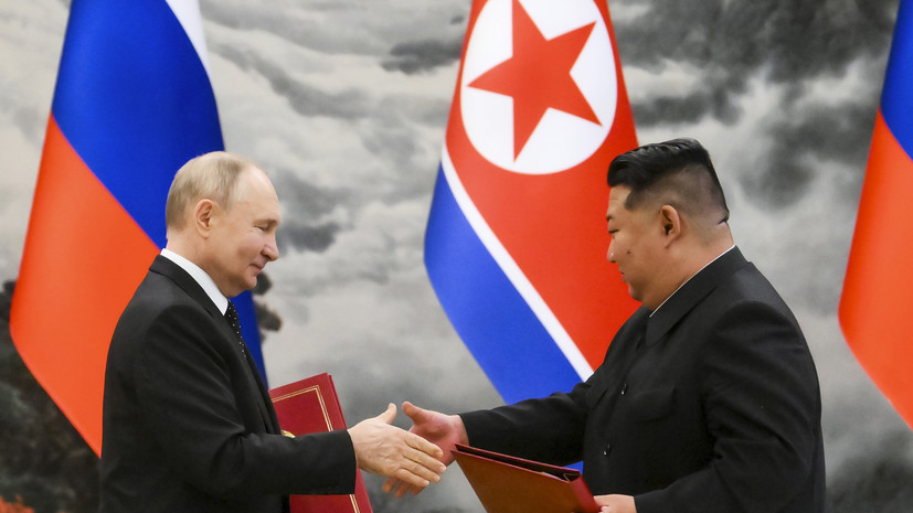 Ким Чен Ын подарил Путину бюст и картину