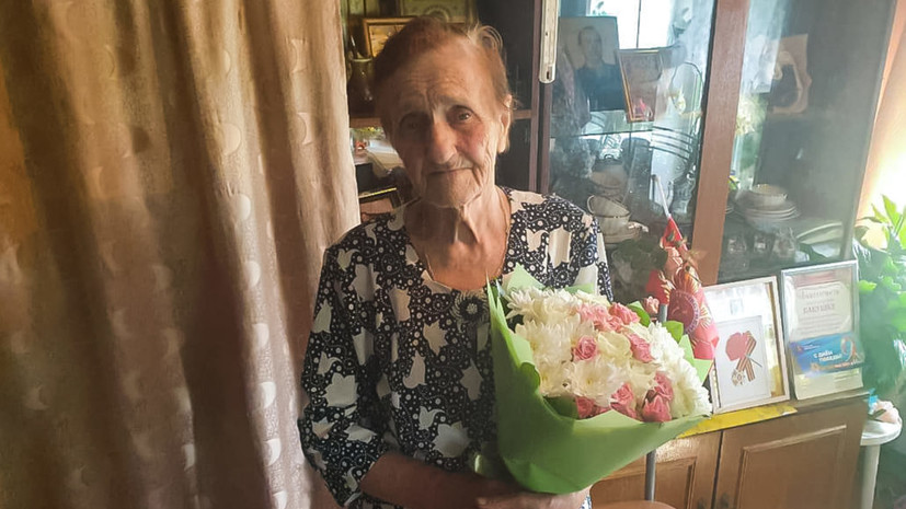 Тверские власти поздравили ветерана Воробьёву с 101-летием