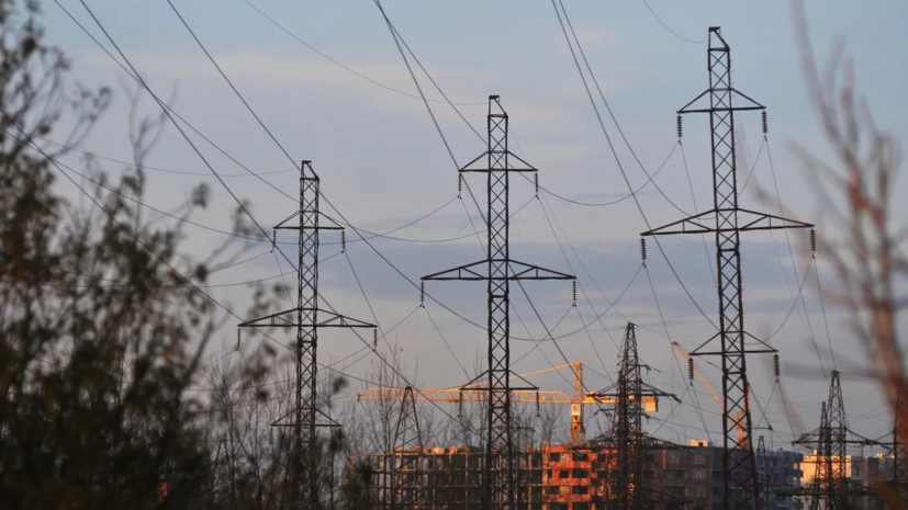 Жители пяти областей Украины остались без электроснабжения