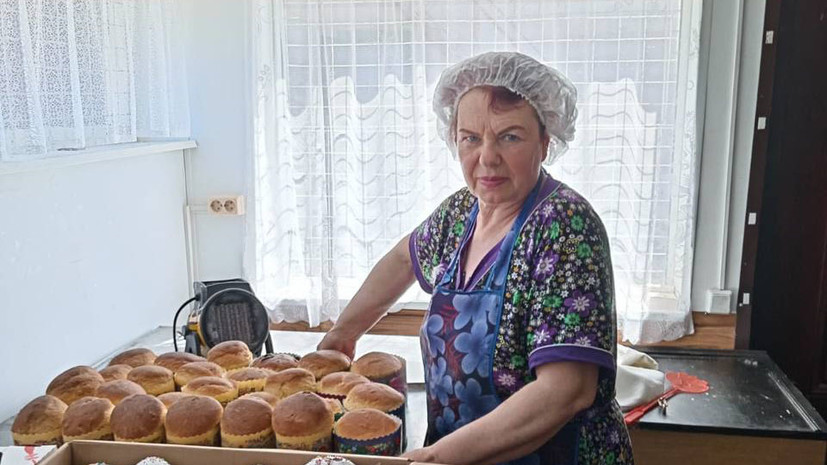 «Как привет из дома»: повар с Белгородчины ежедневно печёт по 500 пирожков для бойцов СВО