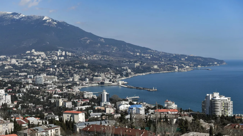 Крым принял 2 млн туристов за полгода
