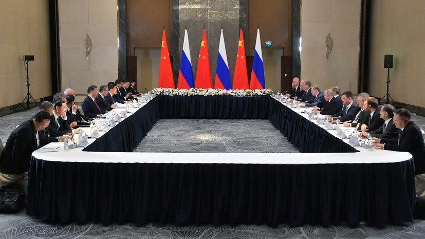 Путин и Си Цзиньпин отметили важность участия России в переговорах по Украине