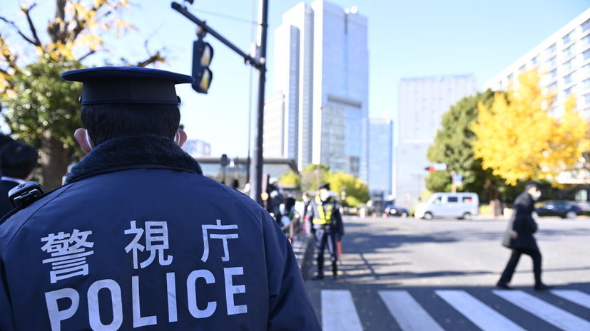 В Токио арестовали двух мужчин за кражу люксовой косметики