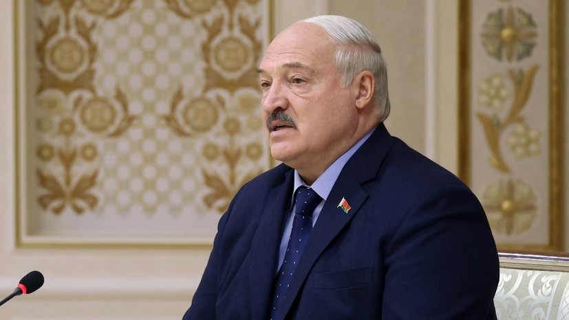 Лукашенко поручил отвести белорусские войска на южных рубежах в места дислокации