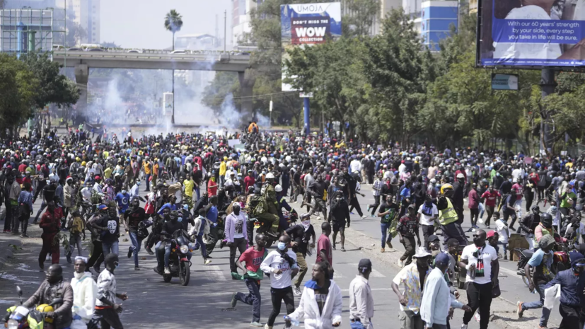 Bloomberg: антиправительственные протесты в Кении охватили десять городов
