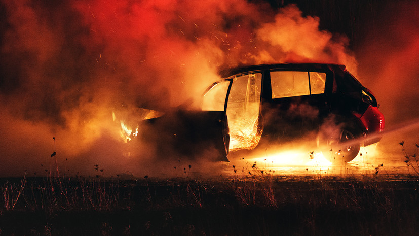 «СТРАНА.ua»: в Одессе ночью сгорели пять автомобилей