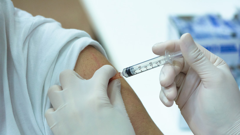 ФМБА: заболеваемость коронавирусом среди привитых «Конвасэлом» составила 0,3%