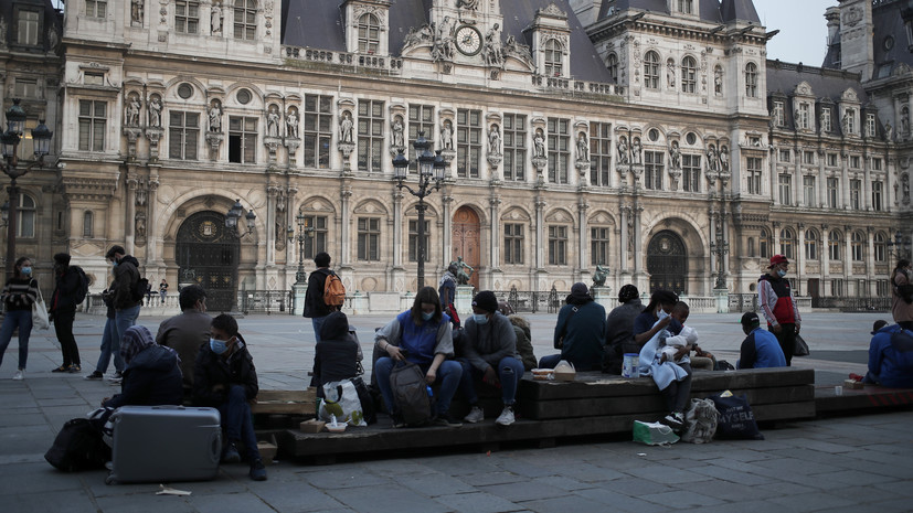 Власти насильно выселяют бездомных и мигрантов из Парижа перед стартом Олимпиады