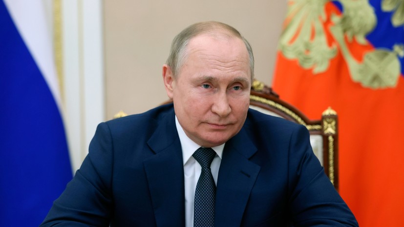 Путин поручил провести симпозиум и выставку в Национальном центре «Россия»