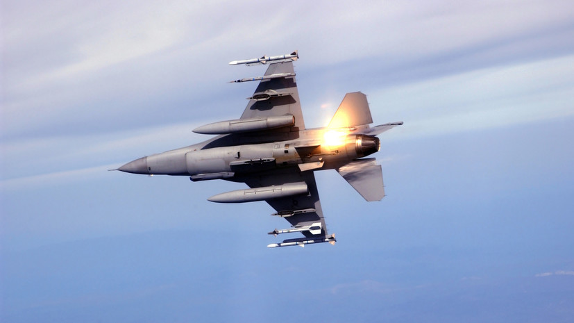 В Польше начались учения с участием истребителей F-16