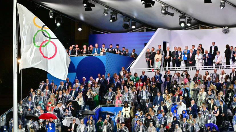 В МОК сожалеют об инциденте с перевёрнутым флагом на церемонии открытия Игр-2024
