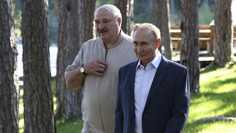 Лукашенко сообщил, что обсудил с Путиным вопросы безопасности