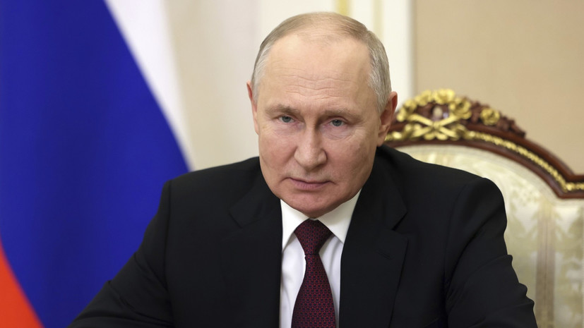 Путин обновил состав комиссии по государственным наградам
