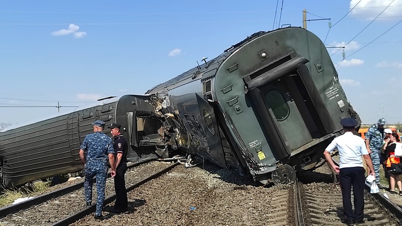 Пассажир поезда Казань — Адлер рассказал об обстановке в сошедшем с рельсов вагоне