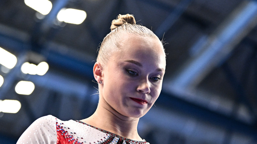 Мельниковой диагностировали разрыв головки икроножной мышцы и наложили гипс