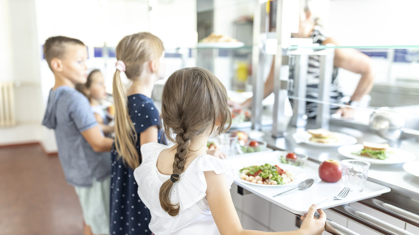 В «Союзе потребителей» прокомментировали динамику цен на обеды в столовых