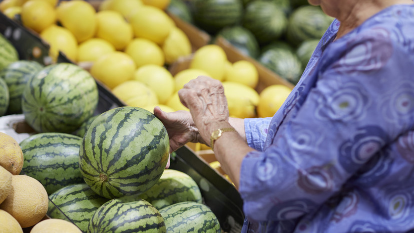 Врач Неронов рассказал о вреде арбузов для диабетиков