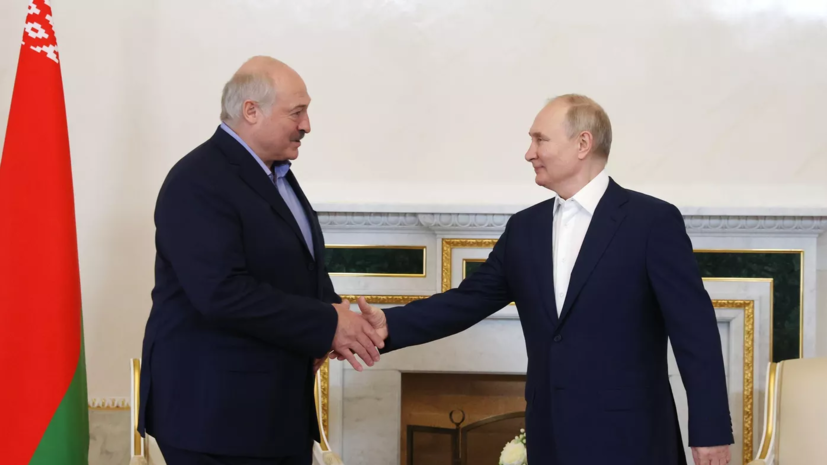 Путин лично поблагодарил Лукашенко за содействие при организации обмена