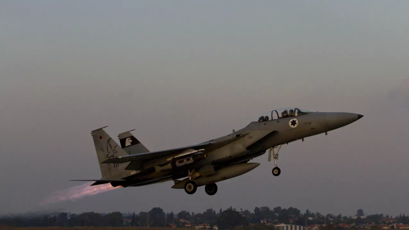 РИА Новости: четыре самолёта ВВС Израиля совершили манёвры над Бейрутом