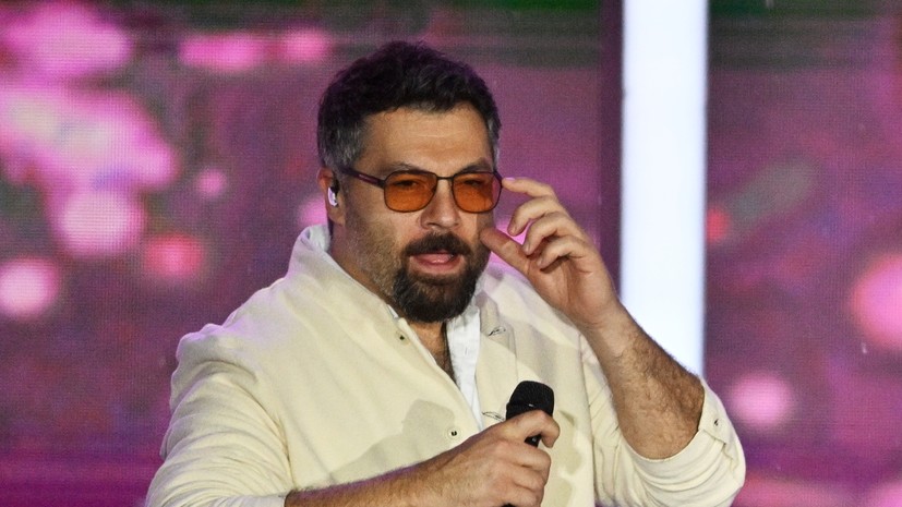 Юлия Пересильд и Алексей Чумаков выступили перед участниками регаты Radio Monte Carlo