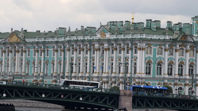 В дни форума объединённых культур в Петербурге вход в Эрмитаж будет бесплатным