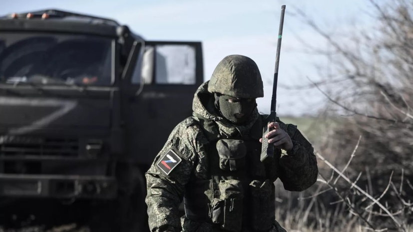 ВС России уничтожили выстрелами из ПТРК два танка ВСУ в курском приграничье