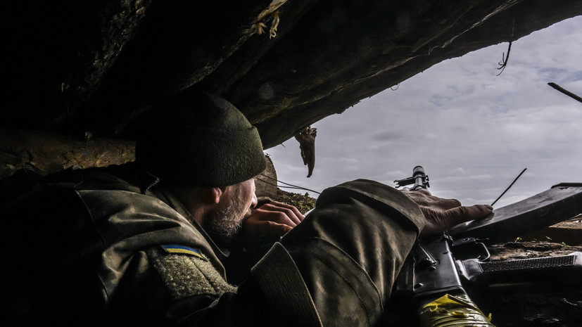 «Военная хроника»: Угледар практически находится в оперативном окружении