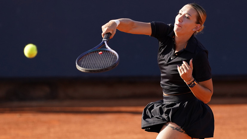 Сизикова не смогла выйти в 1/4 финала турнира WTA в Пекине в парном разряде