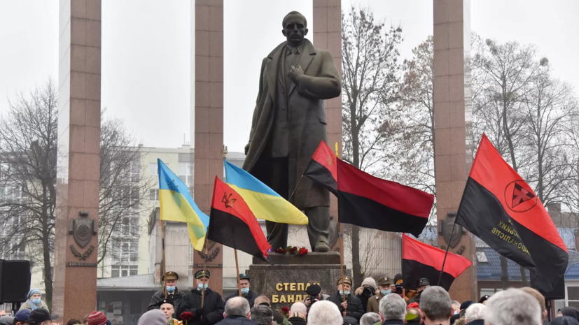 Евродепутат Блаха: мы не можем закрыть глаза на восхваление Бандеры и Шухевича