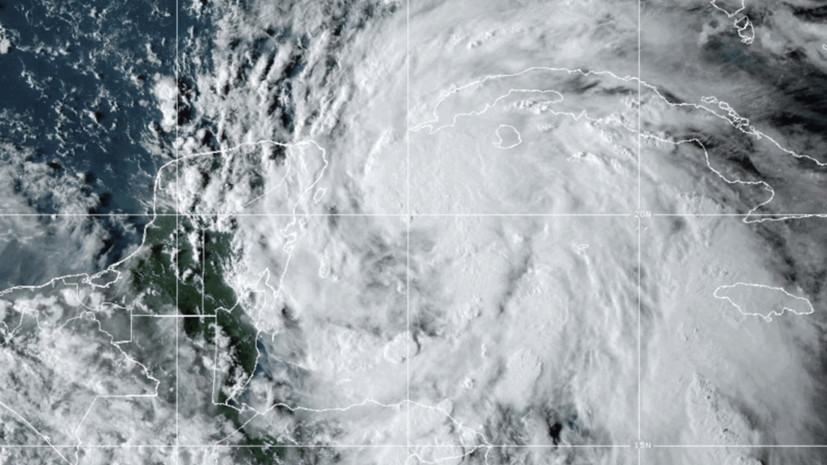 Тропический шторм «Оскар», обрушившийся на Кубу, приблизился к Багамам