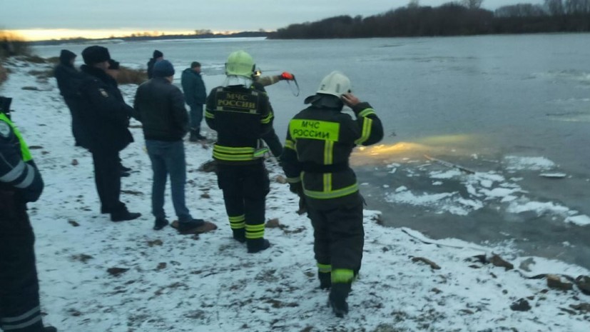 В Кировской области две девочки провалились под лёд