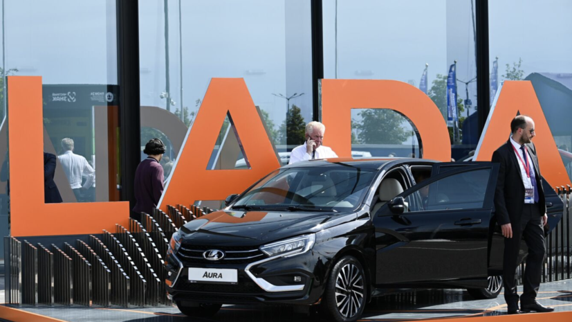 Минпромторг: Lada Aura добавили в перечень рекомендованных для чиновников машин