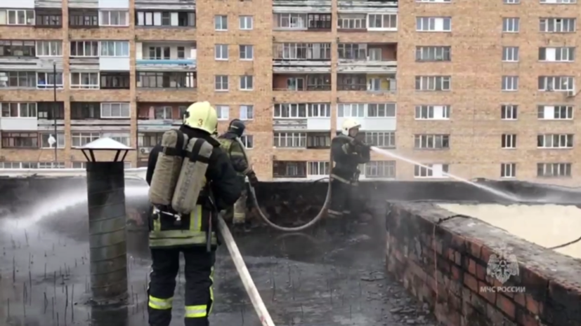 В Екатеринбурге ликвидировали открытое горение в больнице, спасены два человека