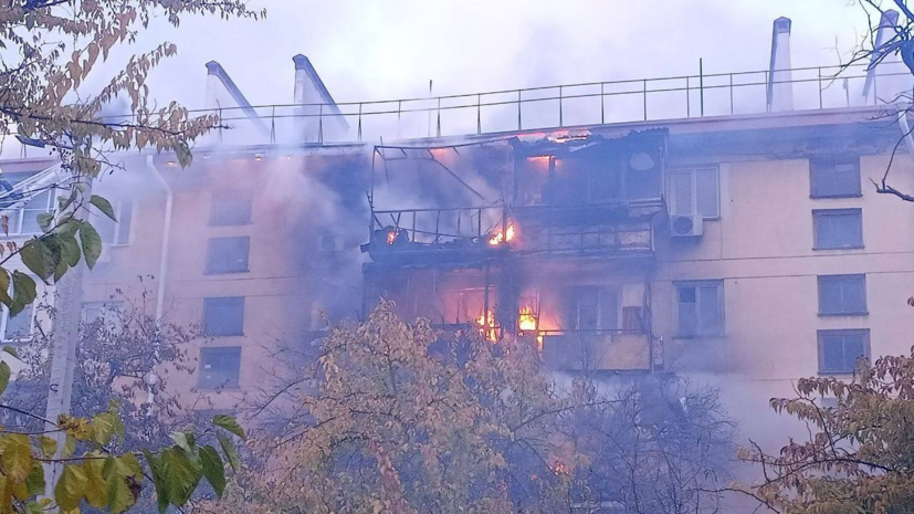 В Севастополе развернули ПВР для жителей горящей многоэтажки