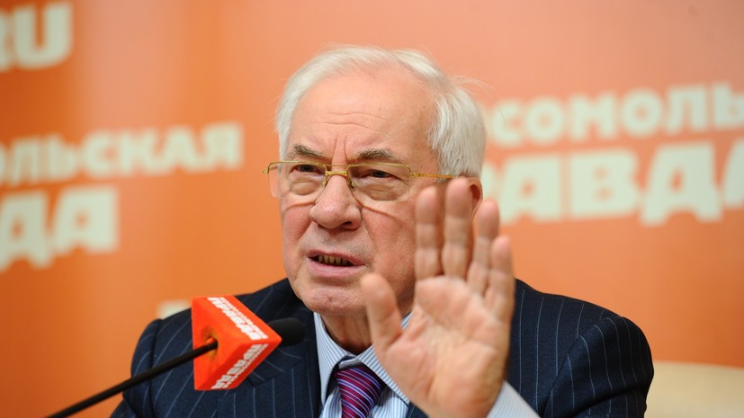 Азаров назвал незаконным решение Зеленского лишить его госнаград Украины