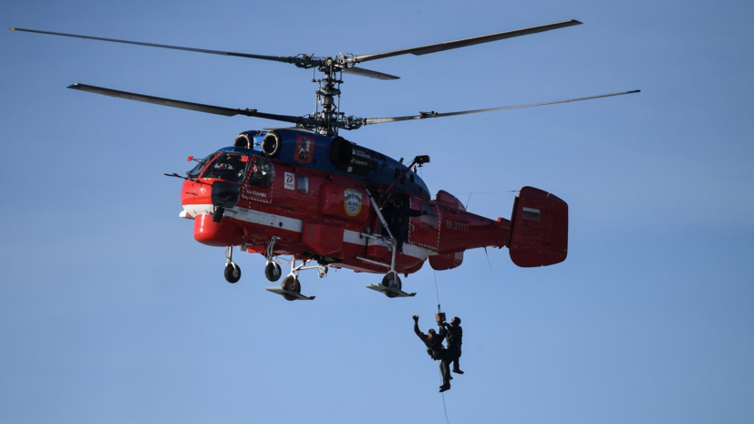 К ликвидации пожара на складе на юге Москвы привлечён вертолёт Ка-32