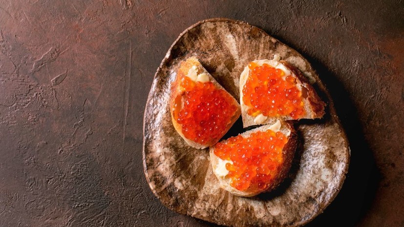 Экономист Супруненко: бутерброд с красной икрой для россиян подорожал вдвое