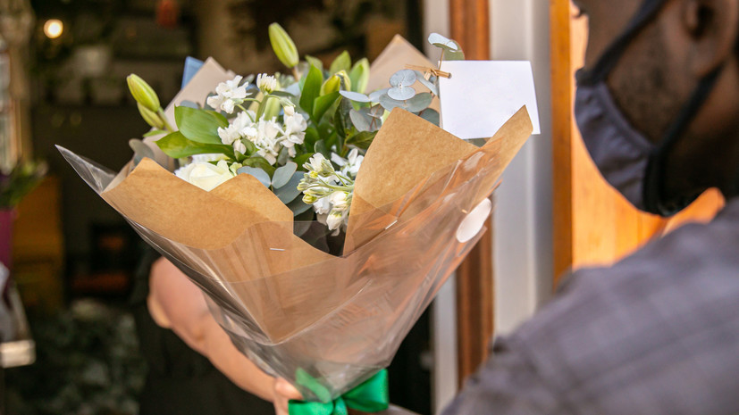 МВД Москвы предупредило о новой схеме мошенничества через доставку цветов