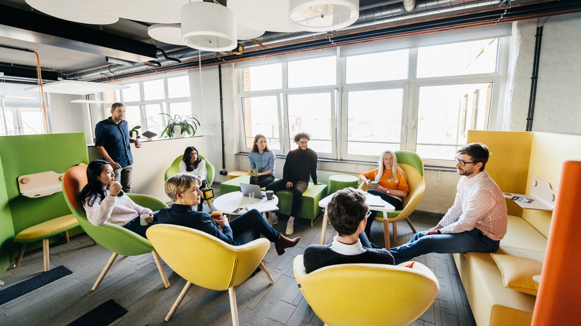 Юрист Яковлева предложила платить не посещающим корпоративы сотрудникам