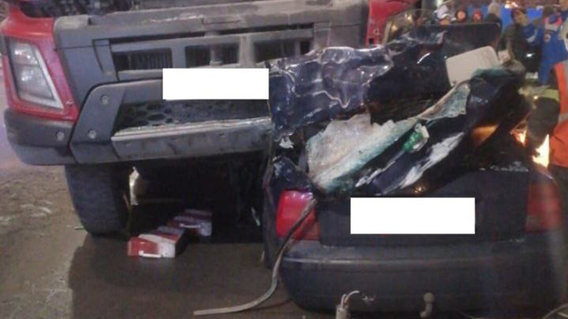 В Карелии два человека погибли и трое пострадали в результате ДТП с грузовиком