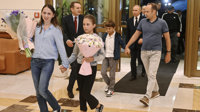 Детей разведчиков Дульцевых угрожали отдать в Словении работать в приёмную семью