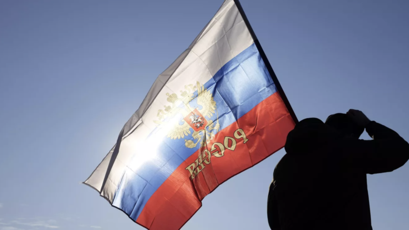 «Военная хроника»: над центральными объектами Курахово появляются флаги России