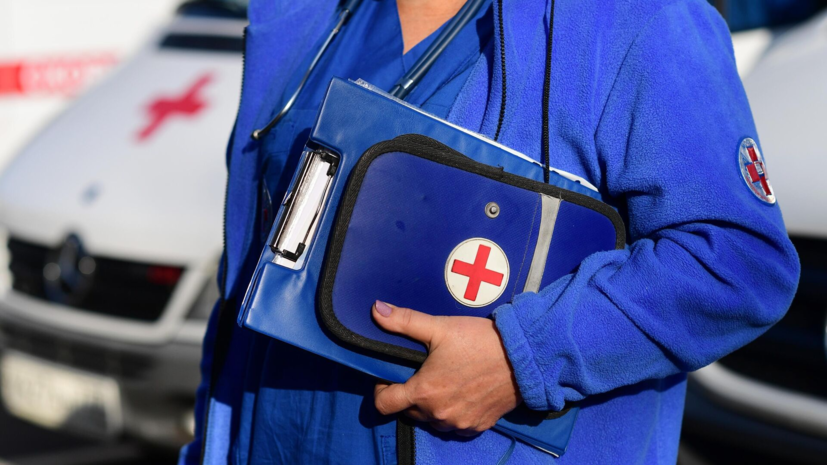 В Новой Москве автомобиль сбил на тротуаре женщину с ребёнком