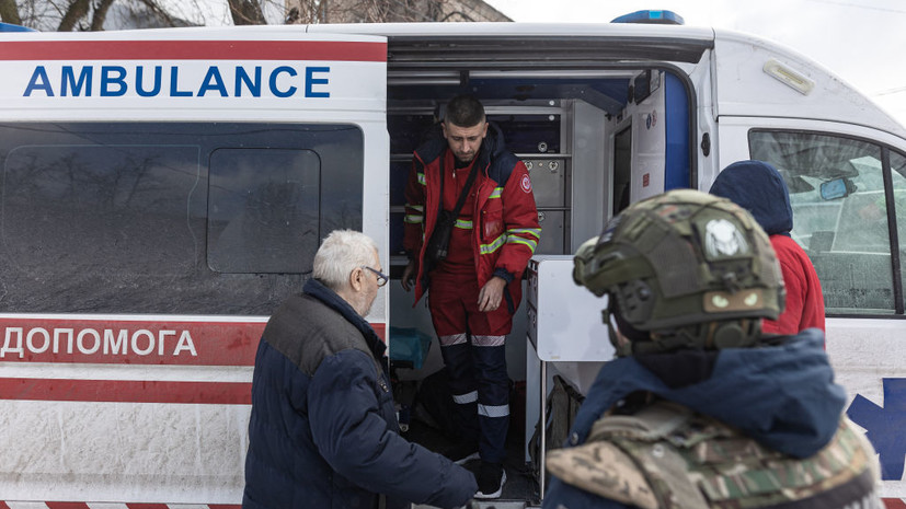 В результате взрыва в Днепропетровске погиб человек, ранены двое полицейских