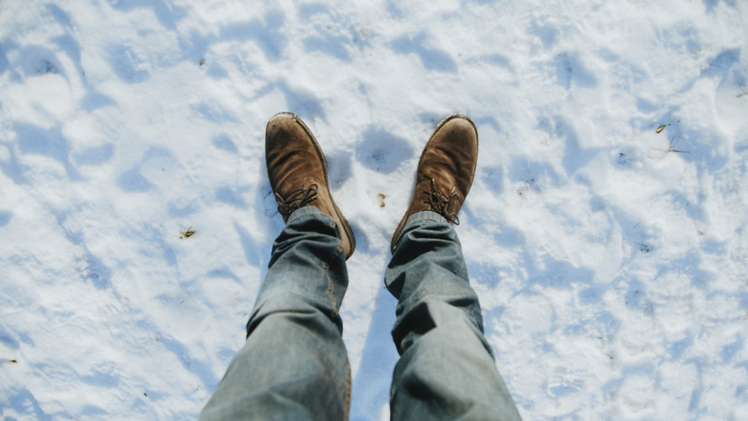 Врач Чернышова посоветовала не ходить с открытыми щиколотками зимой