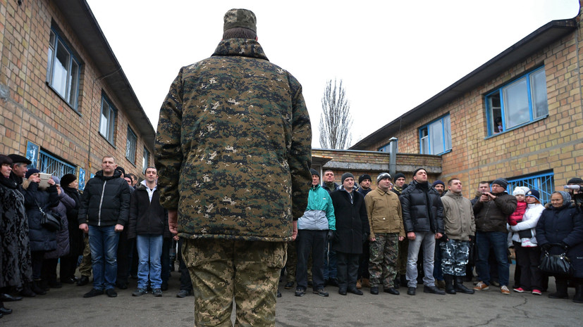 «Рейтинг»: украинским военкомам не доверяют 67% граждан