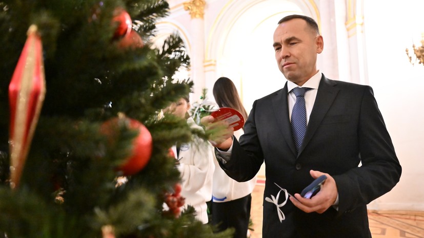 Губернатор Шумков присоединился к акции «Ёлка желаний»