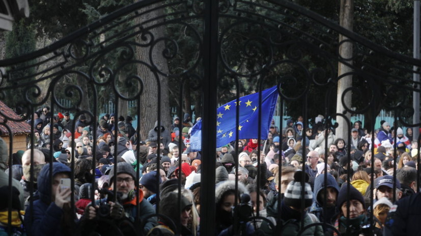 Полиция задержала шесть человек на акции протеста в Тбилиси